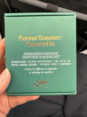 Saje Evergreen Hanging Diffuser & Blend Kit - Green